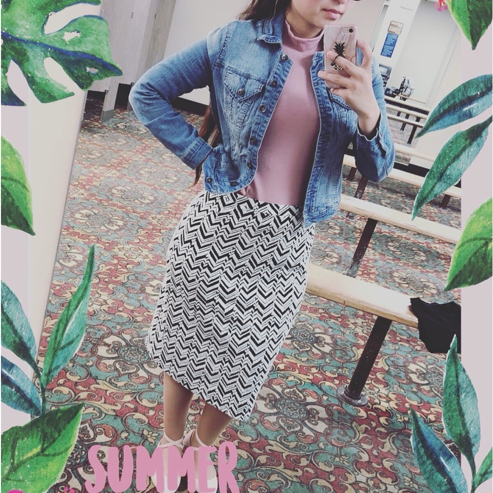 Meet me 🦋🩷 - Picture 15 of 15